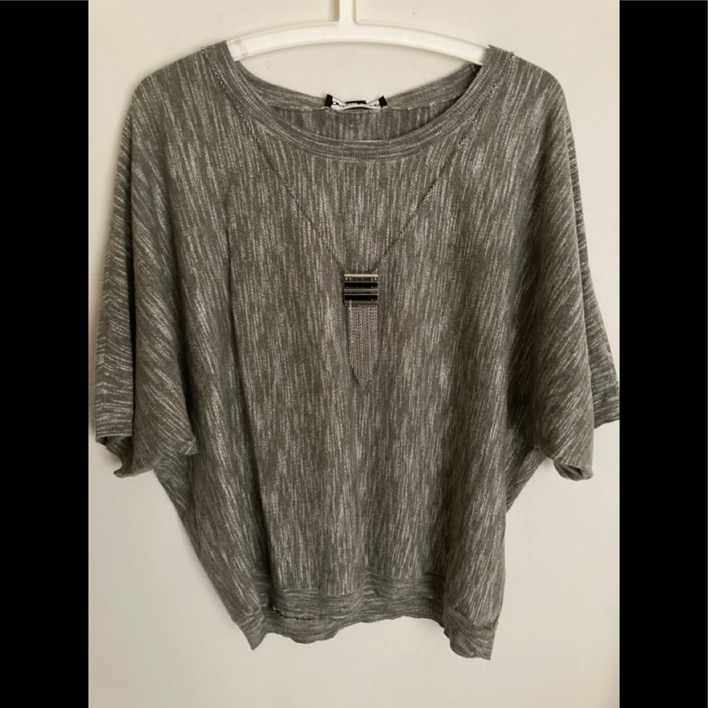 ❤️DKNY SIZE L Light  Green top NWT